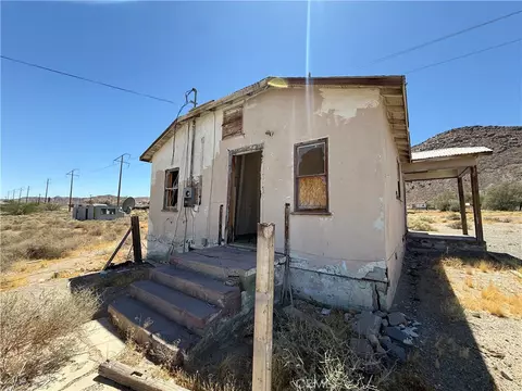 Exterior - 82317 5th St, Trona, CA 93562 photo 3 of 5