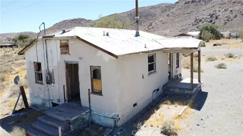 Exterior - 82317 5th St, Trona, CA 93562 photo 2 of 5