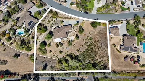3927 Limber Pne, Fallbrook, CA 92028 photo 5