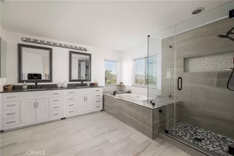 Bath - 44839 Mumm, Temecula, CA 92592 photo 2 of 4