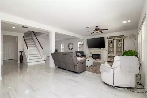 Living - 44839 Mumm, Temecula, CA 92592 photo 2 of 3