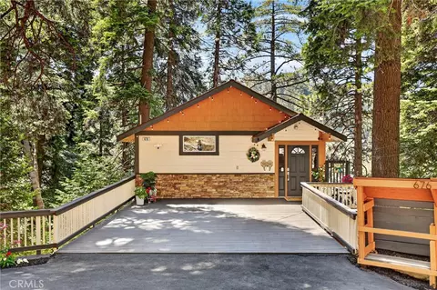 676 Lake, Lake Arrowhead, CA 92352 photo 2