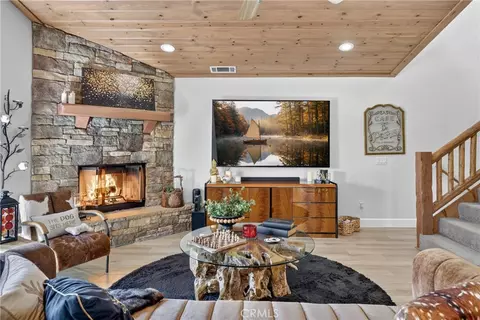 676 Lake, Lake Arrowhead, CA 92352 photo 11