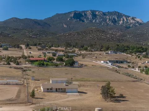 49458 Squaw Peak Ct, Aguanga, CA 92536