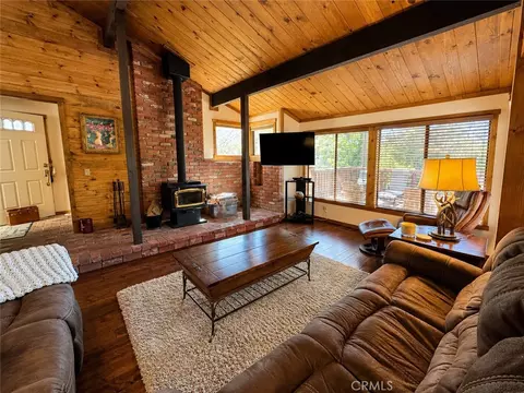 Living - 24910 Walters, Idyllwild, CA 92549 photo 2 of 4