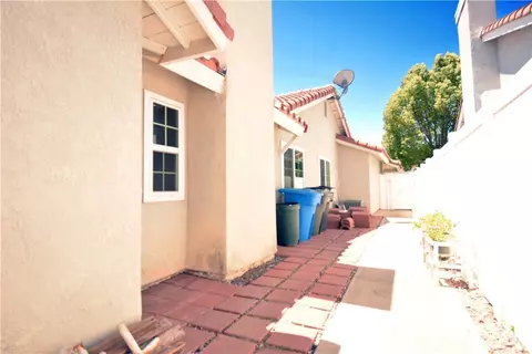 Exterior - 45292 Tournament Ln, Temecula, CA 92592 photo 4 of 4
