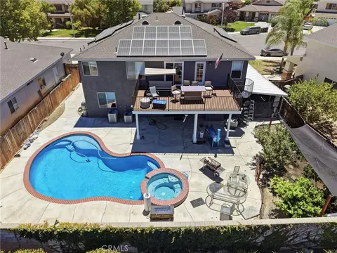 View/Area - 43554 Amazon St, Hemet, CA 92544 photo 9 of 9
