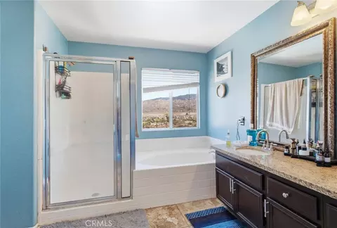 Bath - 43554 Amazon St, Hemet, CA 92544 photo 2 of 2