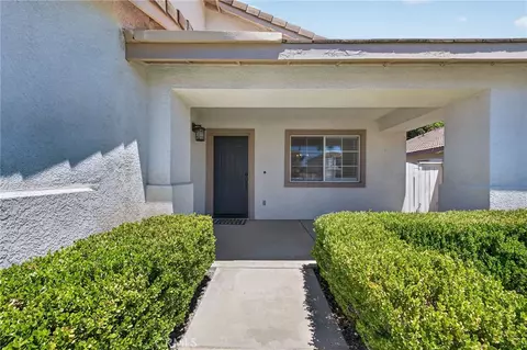 32222 Corte Gardano, Temecula, CA 92592 photo 3