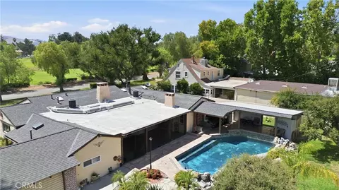 View/Area - 3151 Pepper Tree, San Bernardino, CA 92404 photo 2 of 11
