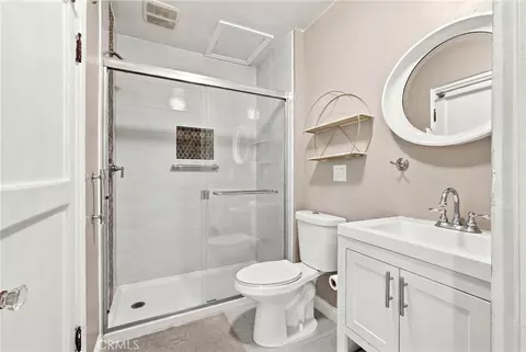 Bath - 3151 Pepper Tree, San Bernardino, CA 92404 photo 4 of 6