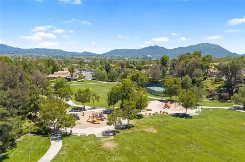 View/Area - 31865 Corte Pollensa, Temecula, CA 92592 photo 3 of 5