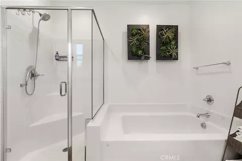 Bath - 39260 Deergrass Dr, Temecula, CA 92591 photo 3 of 3