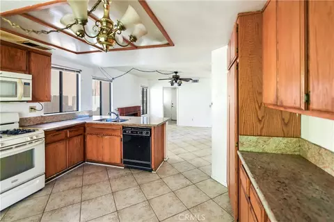 1502 Remembrance Dr, Perris, CA 92571 photo 13
