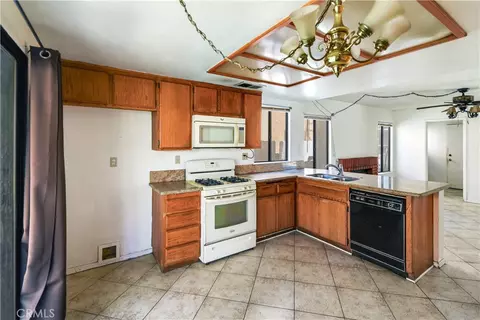 1502 Remembrance Dr, Perris, CA 92571 photo 12