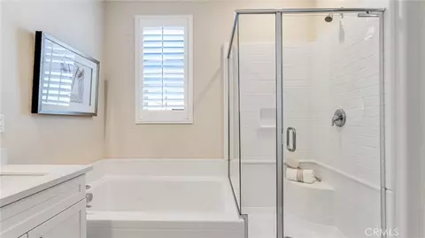 Bath - 2843 E Amberley Privado, Ontario, CA 91762 photo 3 of 3
