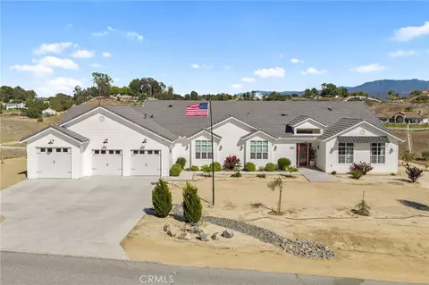 Exterior - 41799 Calle Contento, Temecula, CA 92592 photo 4 of 31