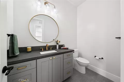 Bath - 41799 Calle Contento, Temecula, CA 92592 photo 3 of 5