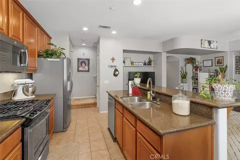 Kitchen - 31156 Lavender Ct #44, Temecula, CA 92592 photo 3 of 6