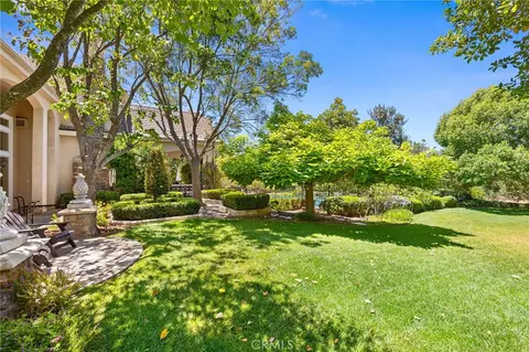 Exterior - 45165 Oak Manor Ct, Temecula, CA 92590 photo 7 of 13