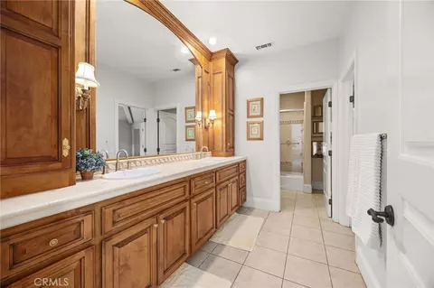 Bath - 45165 Oak Manor Ct, Temecula, CA 92590 photo 10 of 10