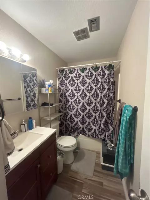 Bath - 37111 Torres, Barstow, CA 92311 photo 2 of 2