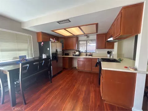 Kitchen - 37111 Torres, Barstow, CA 92311 photo 2 of 2
