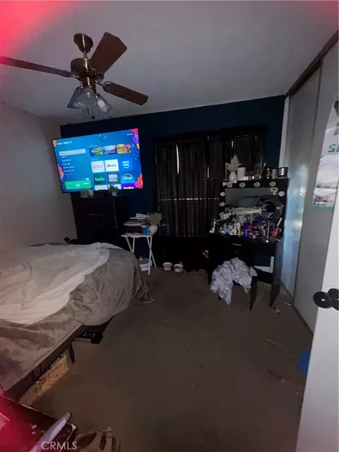 Bedroom - 37111 Torres, Barstow, CA 92311 photo 2 of 3
