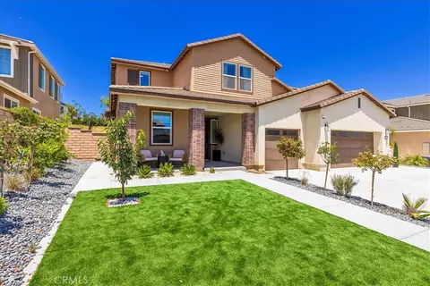 30819 Mountain Ash Cir, Menifee, CA 92584