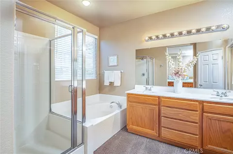 Bath - 32937 Cesena, Temecula, CA 92592 photo 2 of 4