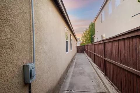 Entry Way - 32937 Cesena, Temecula, CA 92592 photo 2 of 3