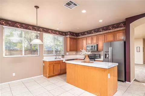 Kitchen - 32937 Cesena, Temecula, CA 92592 photo 1 of 5