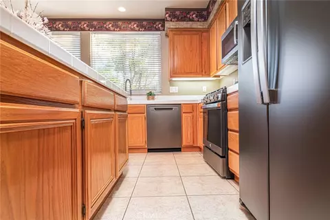Kitchen - 32937 Cesena, Temecula, CA 92592 photo 5 of 5