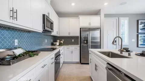 Kitchen - 2863 E Amberley Privado, Ontario, CA 91762 photo 2 of 2