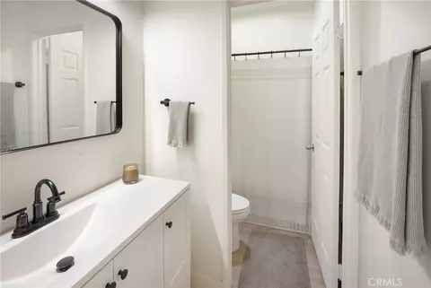 Bath - 1316 Alabaster, Hemet, CA 92545 photo 6 of 6