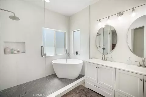 Bath - 1316 Alabaster, Hemet, CA 92545 photo 3 of 6