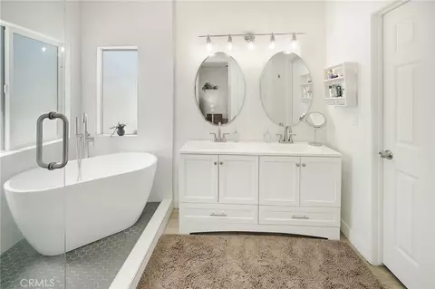 Bath - 1316 Alabaster, Hemet, CA 92545 photo 2 of 6