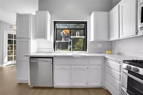 Kitchen - 5911 Rio Valle, Bonsall, CA 92003 photo 1 of 3