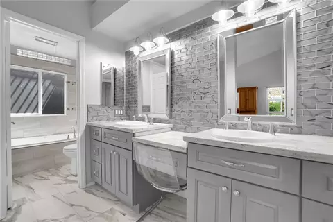 Bath - 5911 Rio Valle, Bonsall, CA 92003 photo 1 of 3