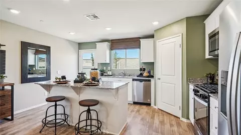 31100 Maple Bark Dr, Winchester, CA 92596 photo 5