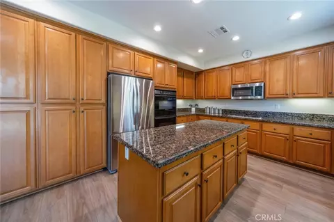 Kitchen - 45550 Seagull, Temecula, CA 92592 photo 1 of 4