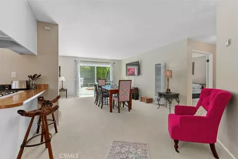 Dining - 985 N Main, Fallbrook, CA 92028 photo 1 of 4