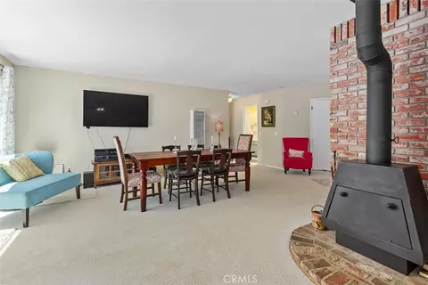 Dining - 985 N Main, Fallbrook, CA 92028 photo 4 of 4