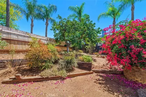 Exterior - 985 N Main, Fallbrook, CA 92028 photo 8 of 11
