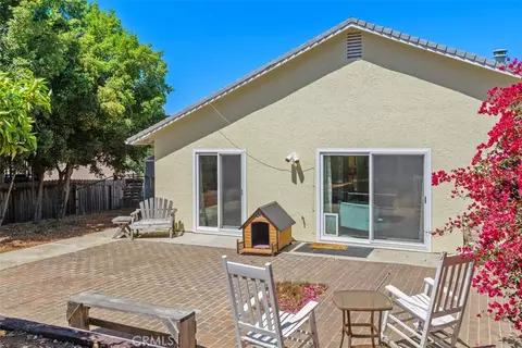 Exterior - 985 N Main, Fallbrook, CA 92028 photo 4 of 11