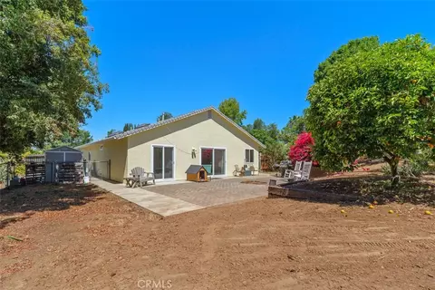 Exterior - 985 N Main, Fallbrook, CA 92028 photo 7 of 11