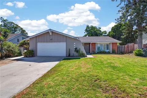 3395 Santa Cruz Dr, Riverside, CA 92507