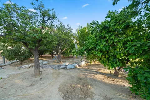 Exterior - 729 Smith, Hemet, CA 92544 photo 12 of 18