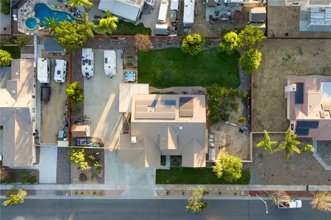 View/Area - 729 Smith, Hemet, CA 92544 photo 3 of 4