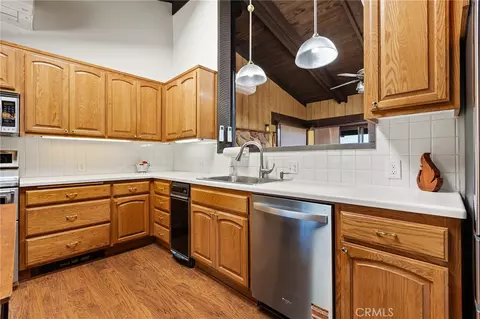 Kitchen - 750 Stewart Cyn, Fallbrook, CA 92028 photo 4 of 7